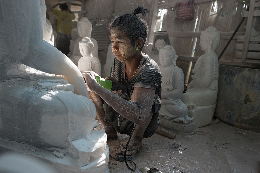 child_stonemason_DSC4731